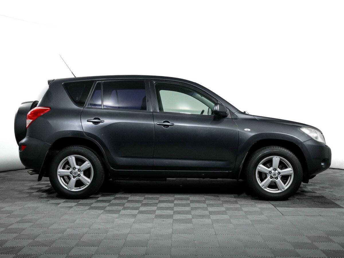 Купить Toyota RAV4 с пробегом. Фото: #3
