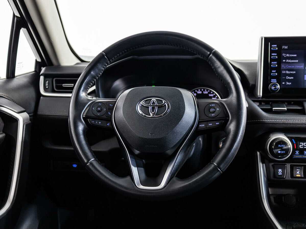 Купить Toyota RAV4 с пробегом. Фото: #9