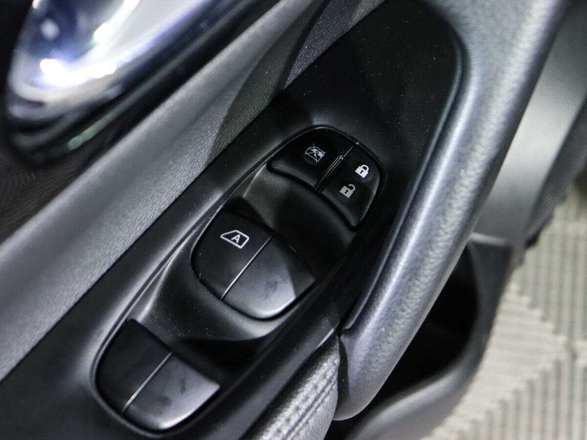 Купить Nissan Qashqai с пробегом. Фото: #16