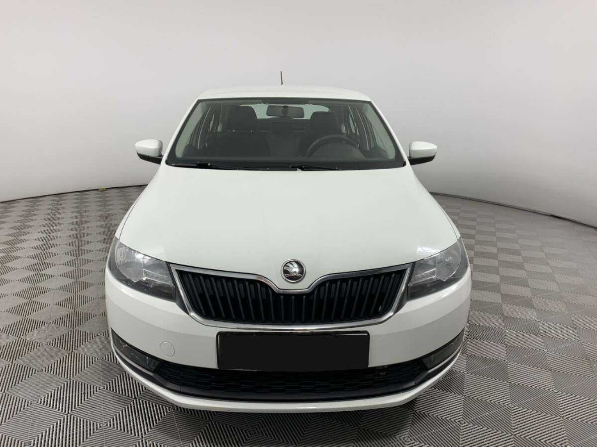 Купить Skoda Rapid с пробегом. Фото: #1