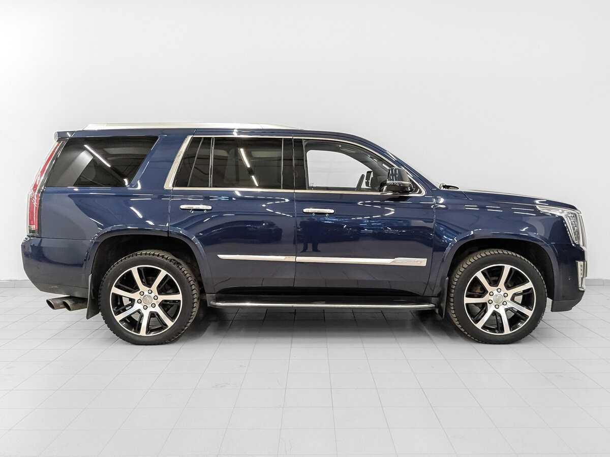 Купить Cadillac Escalade с пробегом. Фото: #3