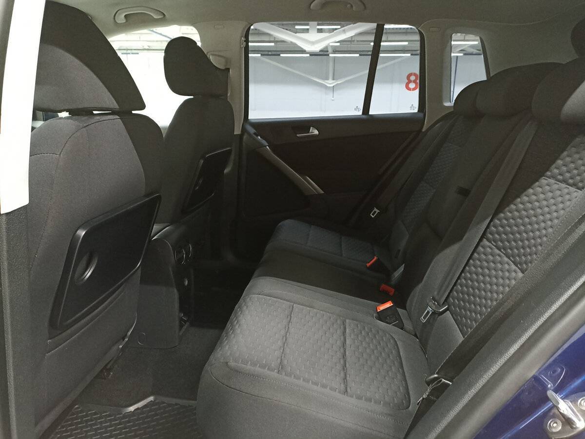 Купить Volkswagen Tiguan с пробегом. Фото: #11