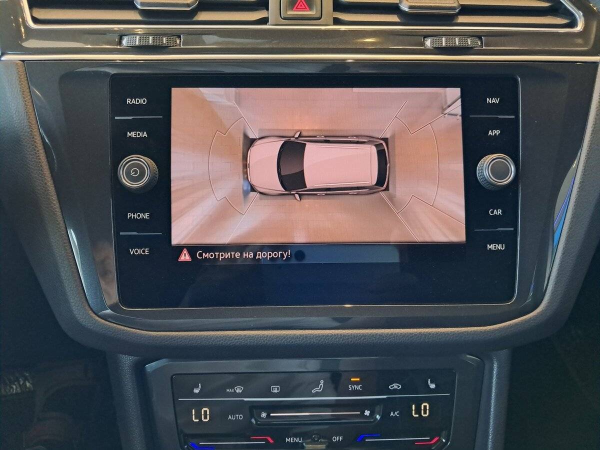 Купить Volkswagen Tiguan с пробегом. Фото: #21