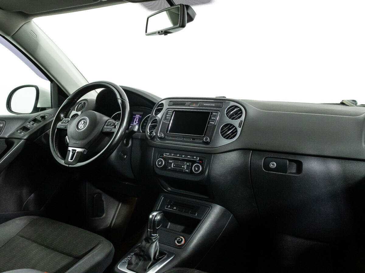 Купить Volkswagen Tiguan с пробегом. Фото: #8