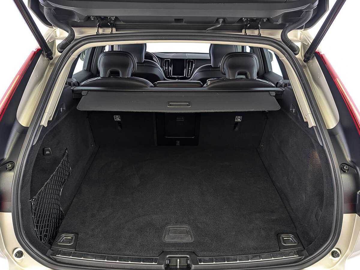 Купить Volvo XC60 с пробегом. Фото: #9