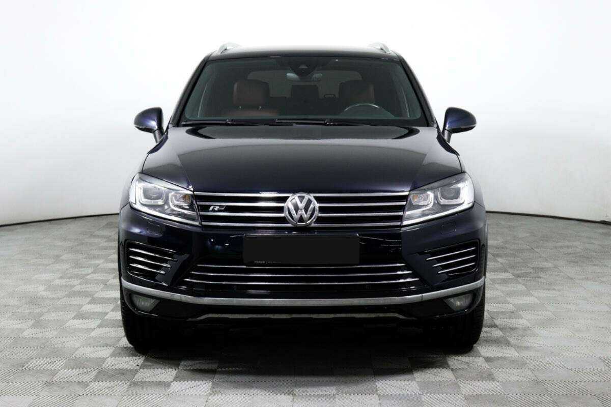 Купить Volkswagen Touareg с пробегом. Фото: #1