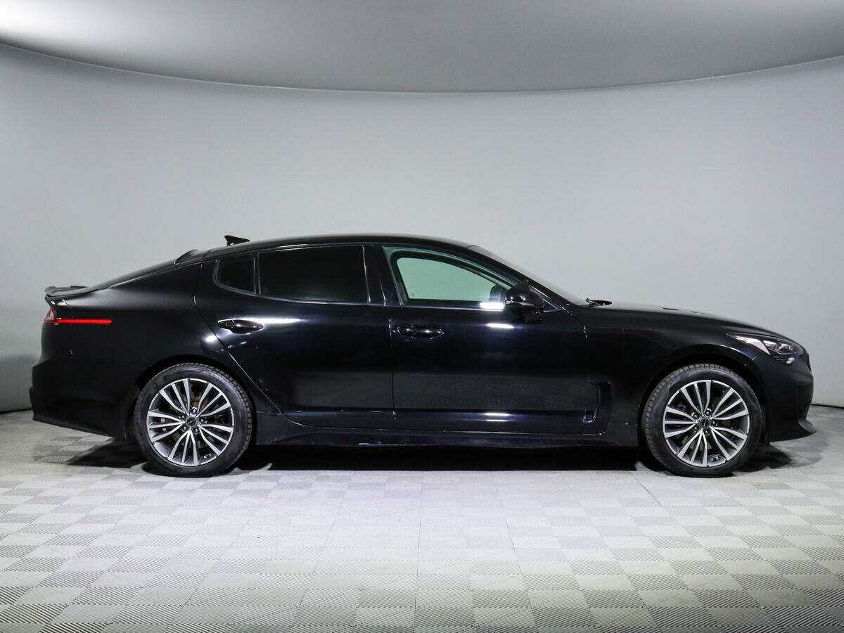 Купить Kia Stinger с пробегом. Фото: #3
