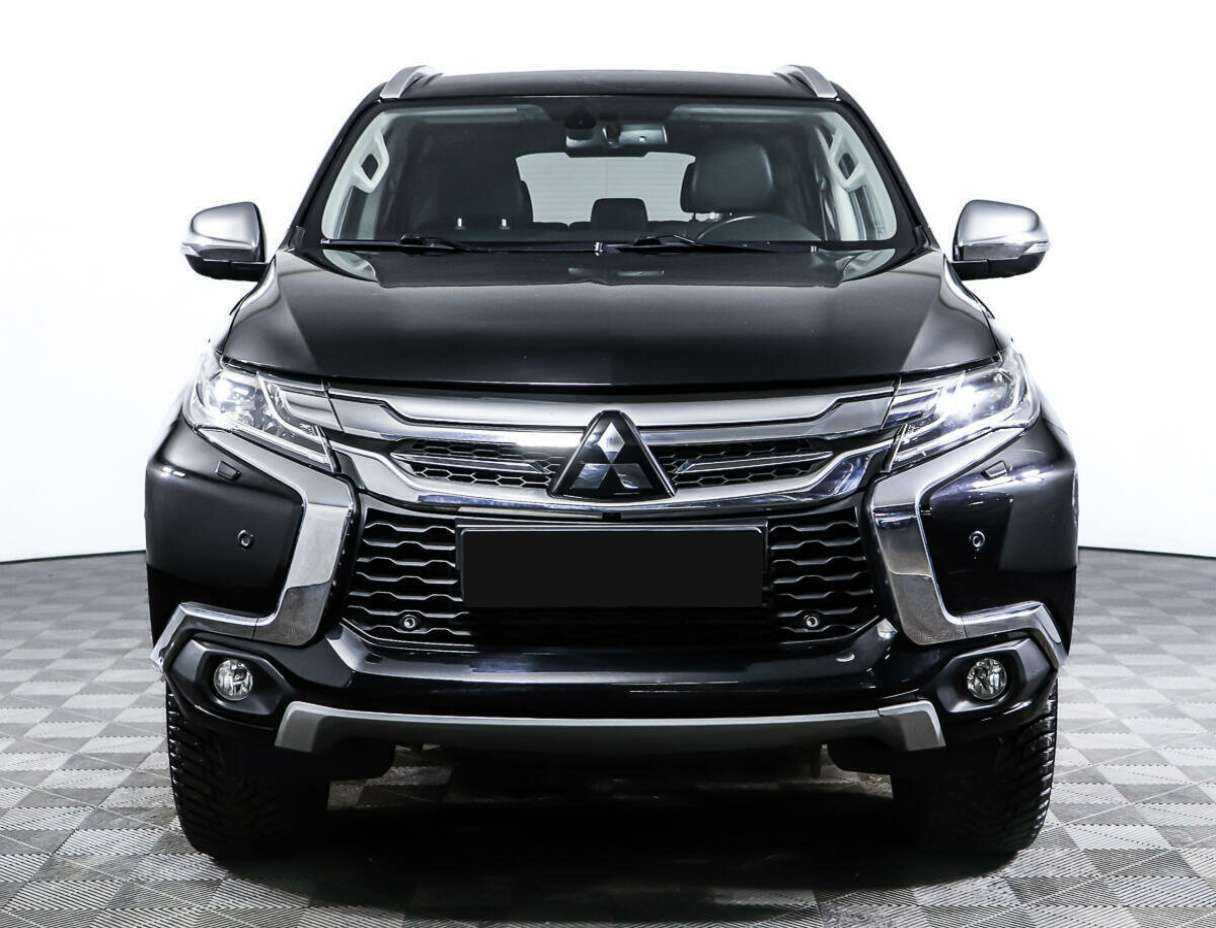 Купить Mitsubishi Pajero Sport с пробегом. Фото: #1