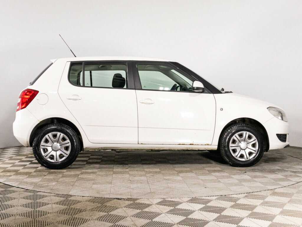 Купить Skoda Fabia с пробегом. Фото: #3