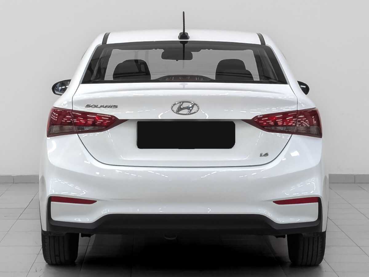 Купить Hyundai Solaris с пробегом. Фото: #4