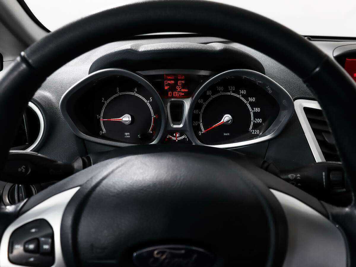 Купить Ford Fiesta с пробегом. Фото: #13