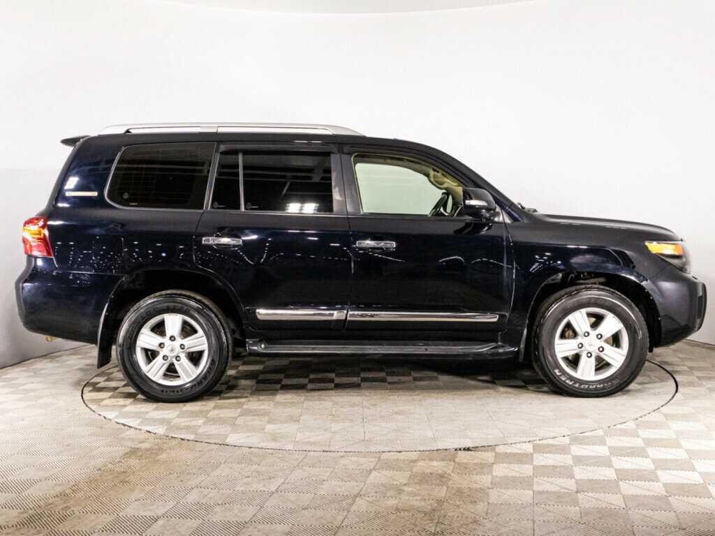 Купить Toyota Land Cruiser с пробегом. Фото: #3