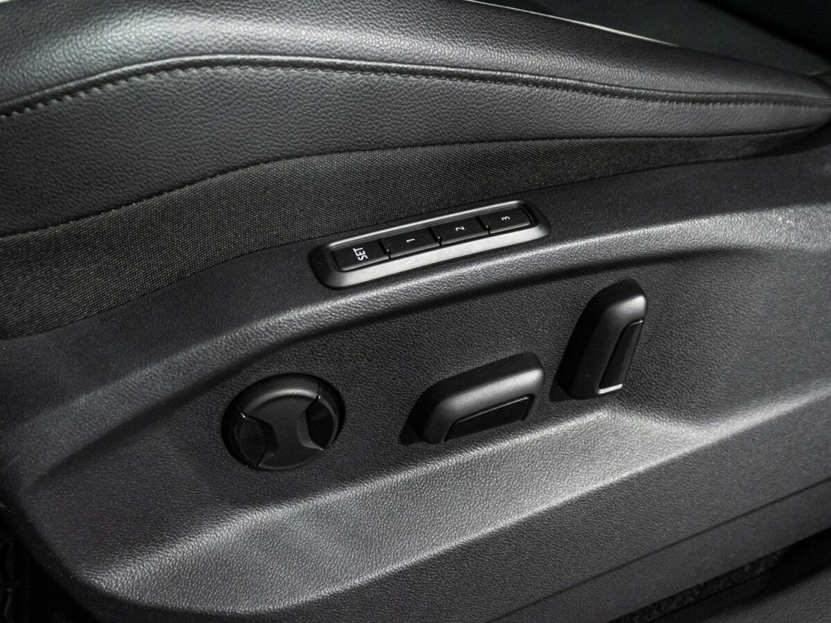 Купить Volkswagen Tiguan с пробегом. Фото: #13