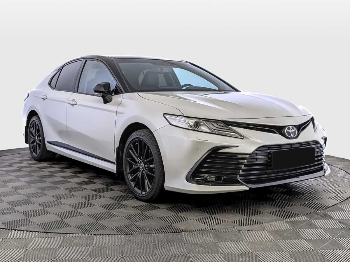 Купить Toyota Camry с пробегом. Фото: #2