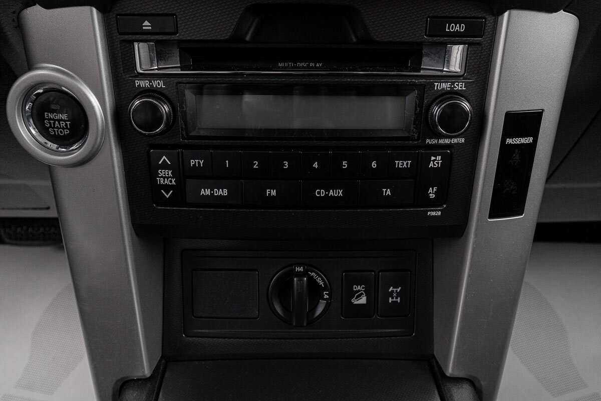 Купить Toyota Land Cruiser Prado с пробегом. Фото: #13