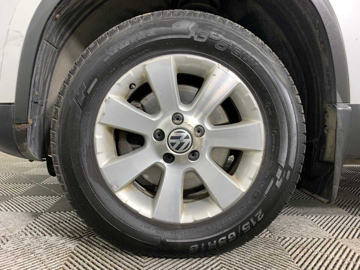 Купить Volkswagen Tiguan с пробегом. Фото: #8