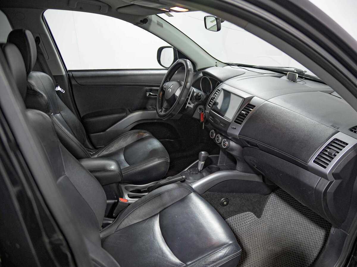 Купить Mitsubishi Outlander с пробегом. Фото: #16