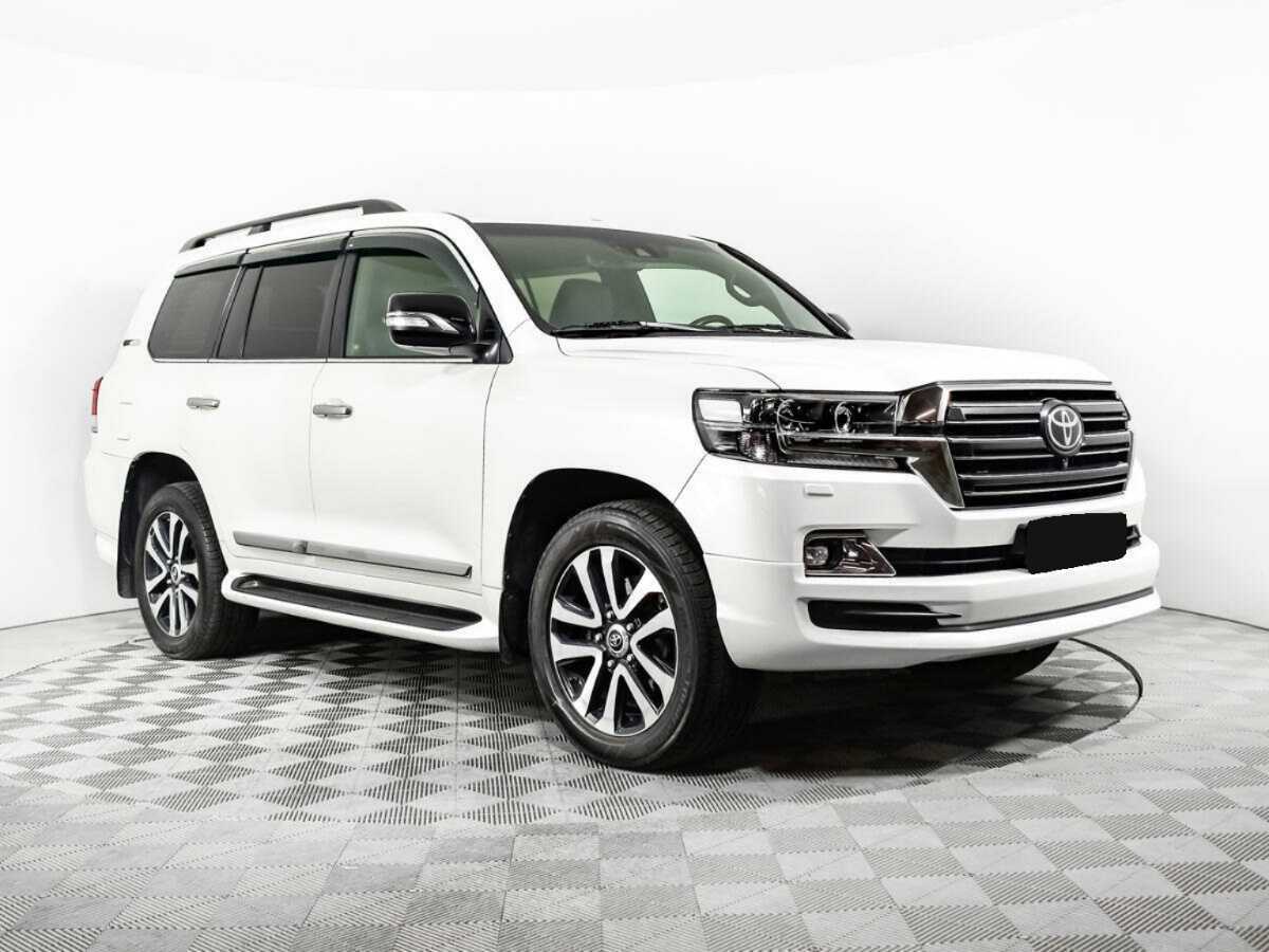 Купить Toyota Land Cruiser с пробегом. Фото: #2