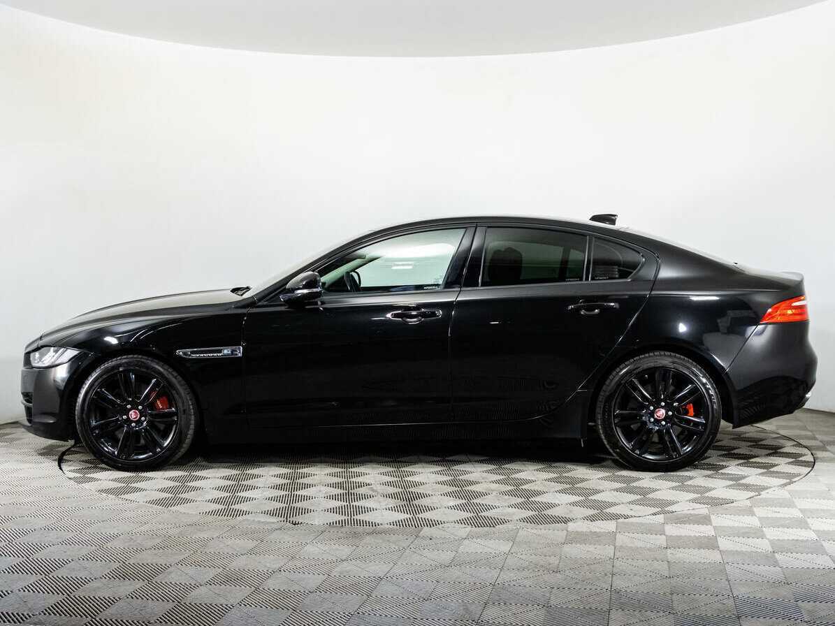 Купить Jaguar XE с пробегом. Фото: #7