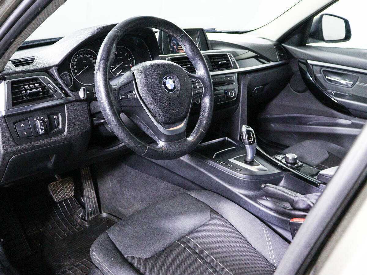 Купить BMW 3 серии с пробегом. Фото: #10