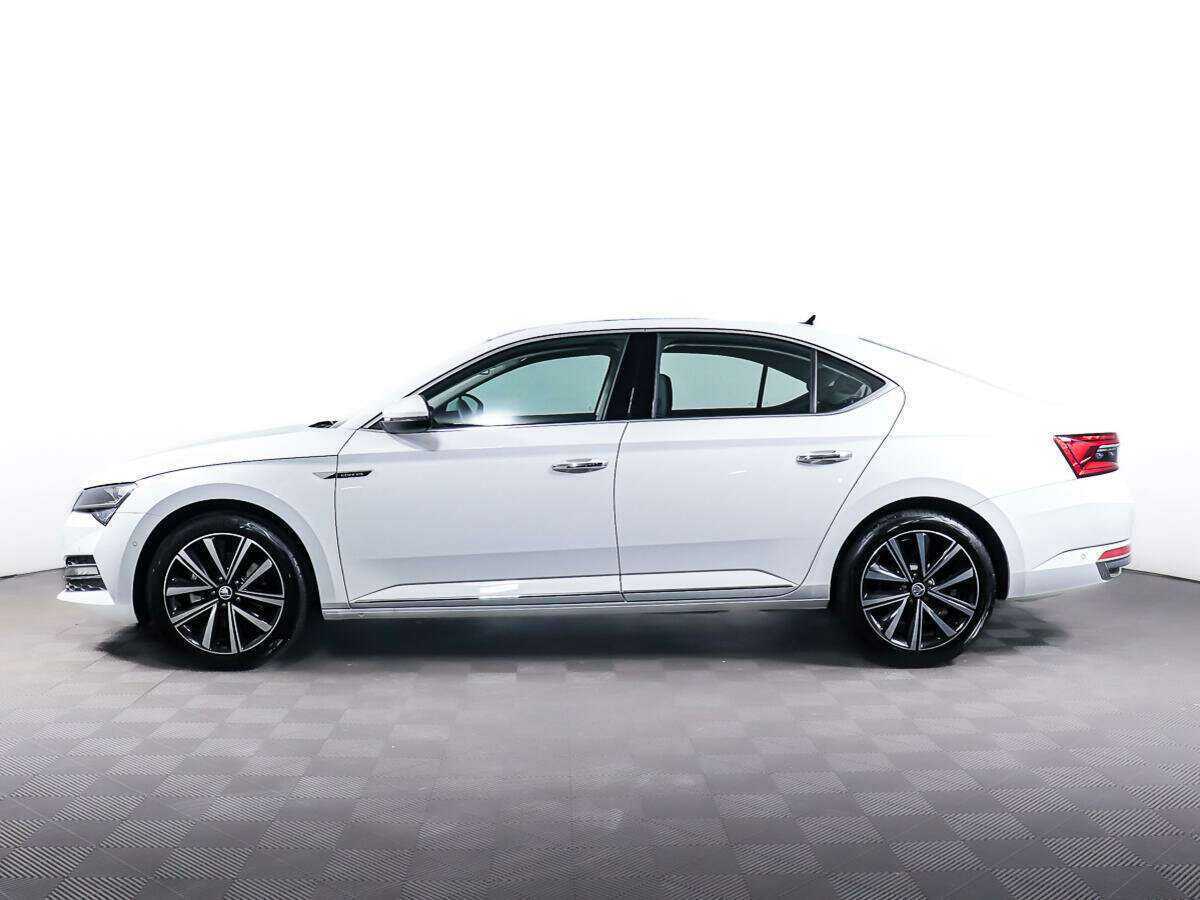 Купить Skoda Superb с пробегом. Фото: #5