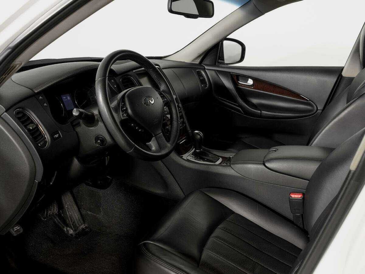 Купить Infiniti QX50 с пробегом. Фото: #15
