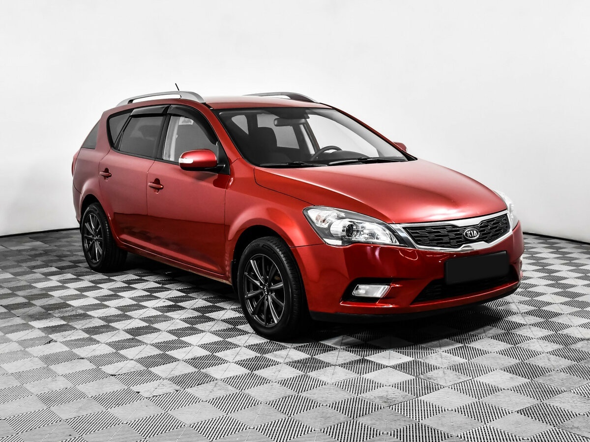 Купить Kia Ceed с пробегом. Фото: #2