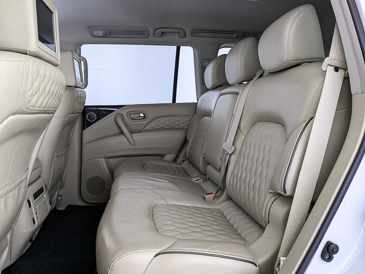 Купить Infiniti QX80 с пробегом. Фото: #17