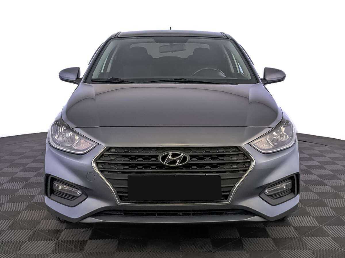 Купить Hyundai Solaris с пробегом. Фото: #1