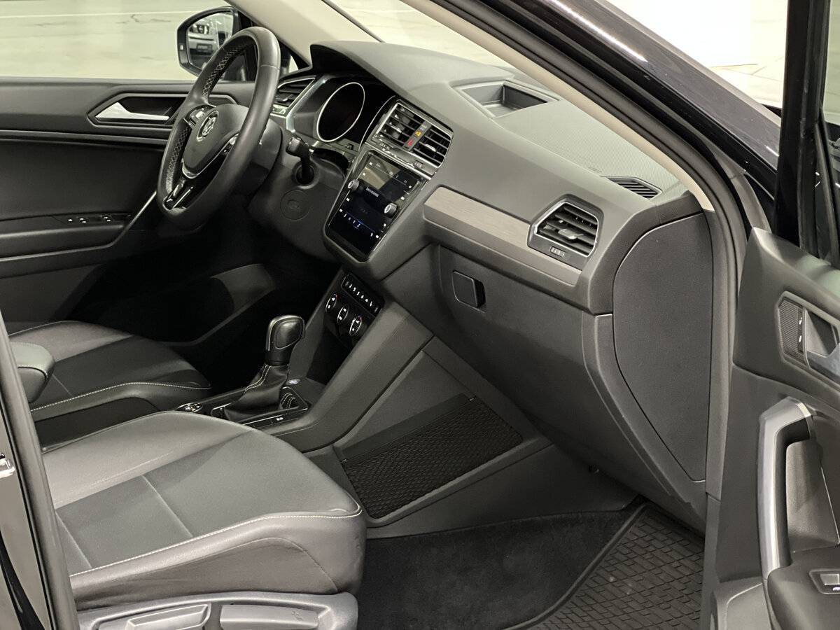 Купить Volkswagen Tiguan с пробегом. Фото: #10