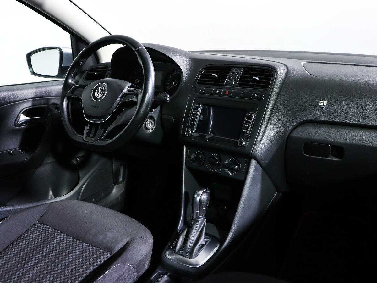 Купить Volkswagen Polo с пробегом. Фото: #7