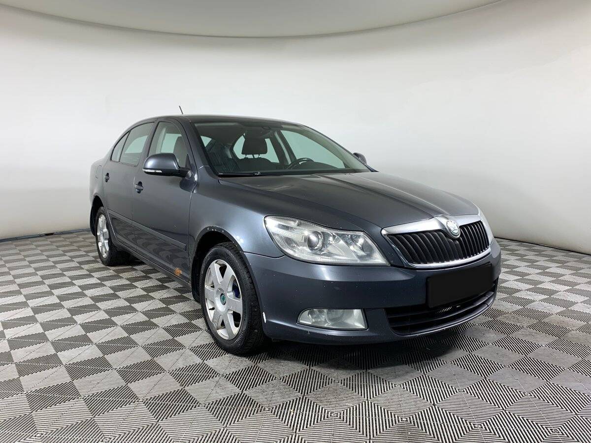 Купить Skoda Octavia с пробегом. Фото: #2