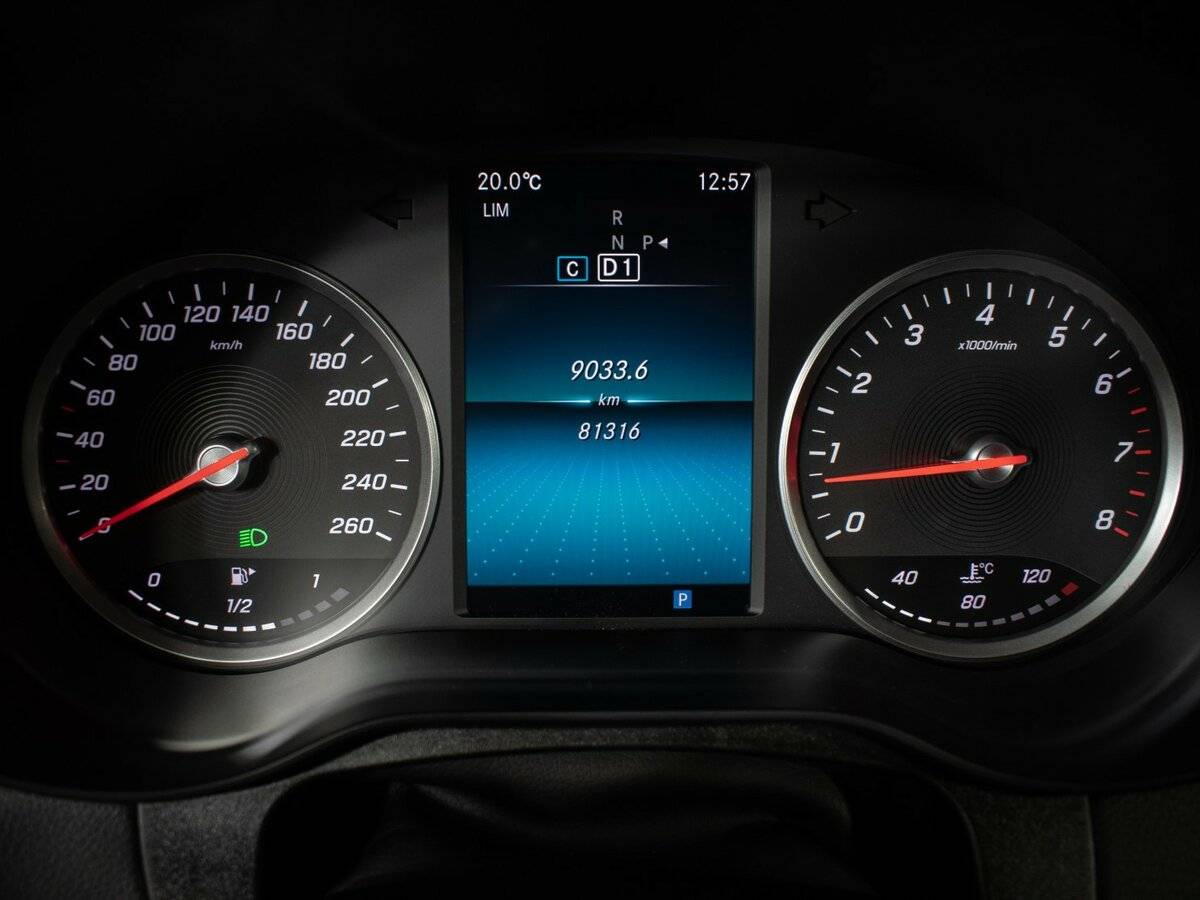 Купить Mercedes-Benz GLC с пробегом. Фото: #10