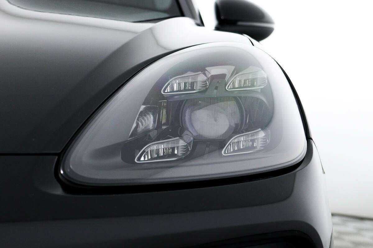 Купить Porsche Cayenne с пробегом. Фото: #10