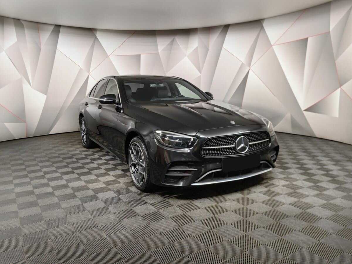 Купить Mercedes-Benz E-Класс с пробегом. Фото: #2