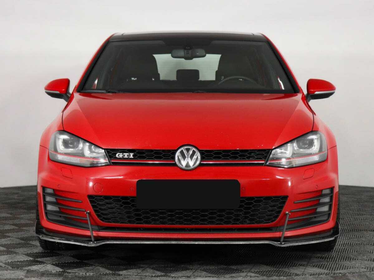 Купить Volkswagen Golf GTI с пробегом. Фото: #1