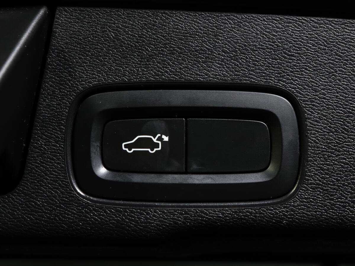 Купить Volvo XC60 с пробегом. Фото: #14