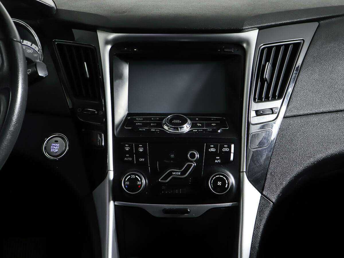 Купить Hyundai Sonata с пробегом. Фото: #11