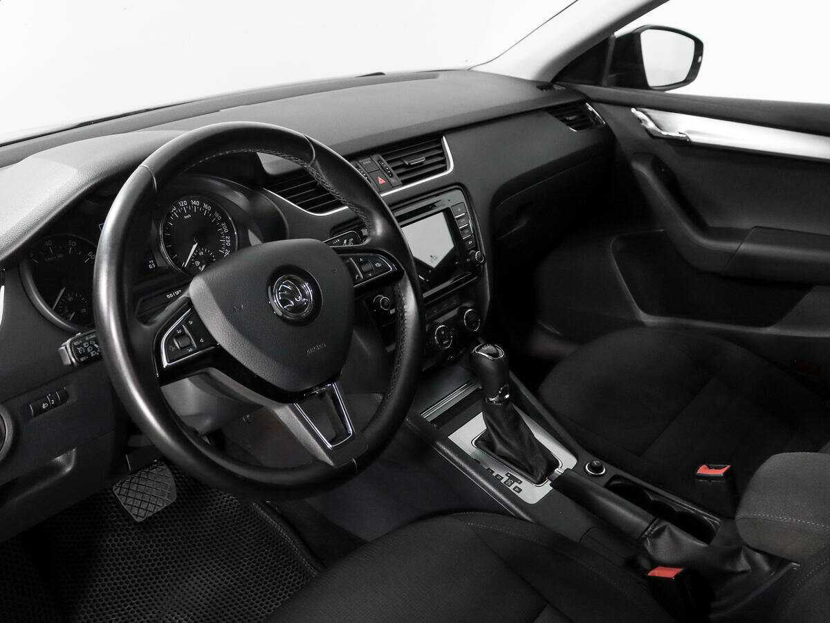 Купить Skoda Octavia с пробегом. Фото: #8