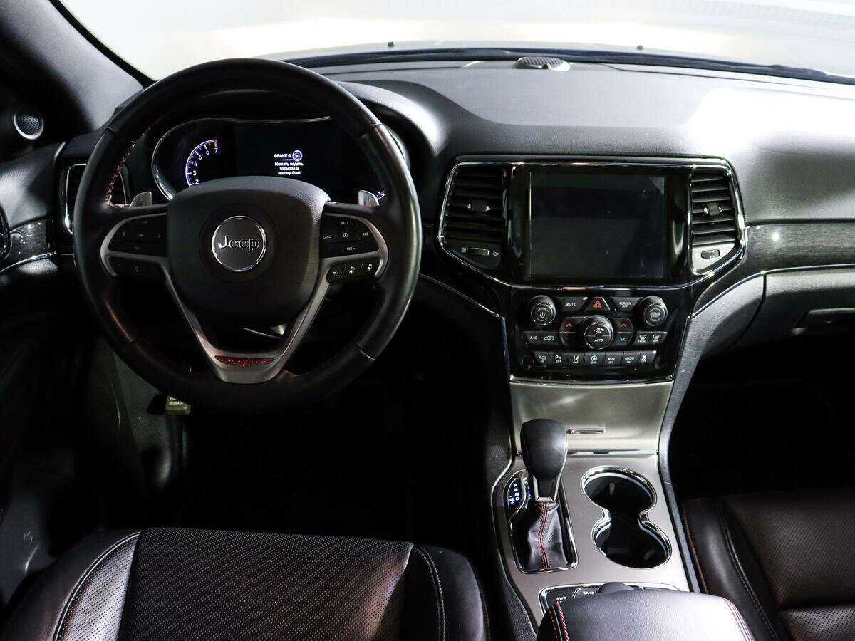 Купить Jeep Grand Cherokee с пробегом. Фото: #11