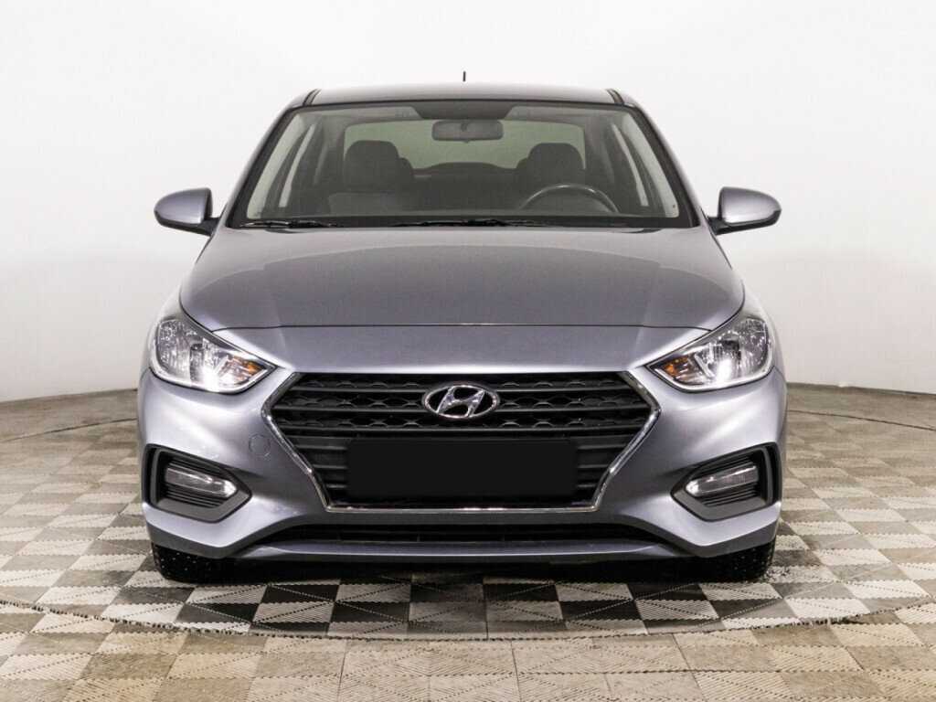 Купить Hyundai Solaris с пробегом. Фото: #1