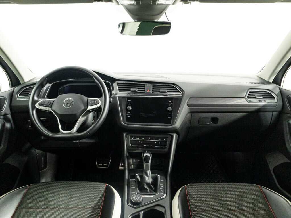 Купить Volkswagen Tiguan с пробегом. Фото: #12