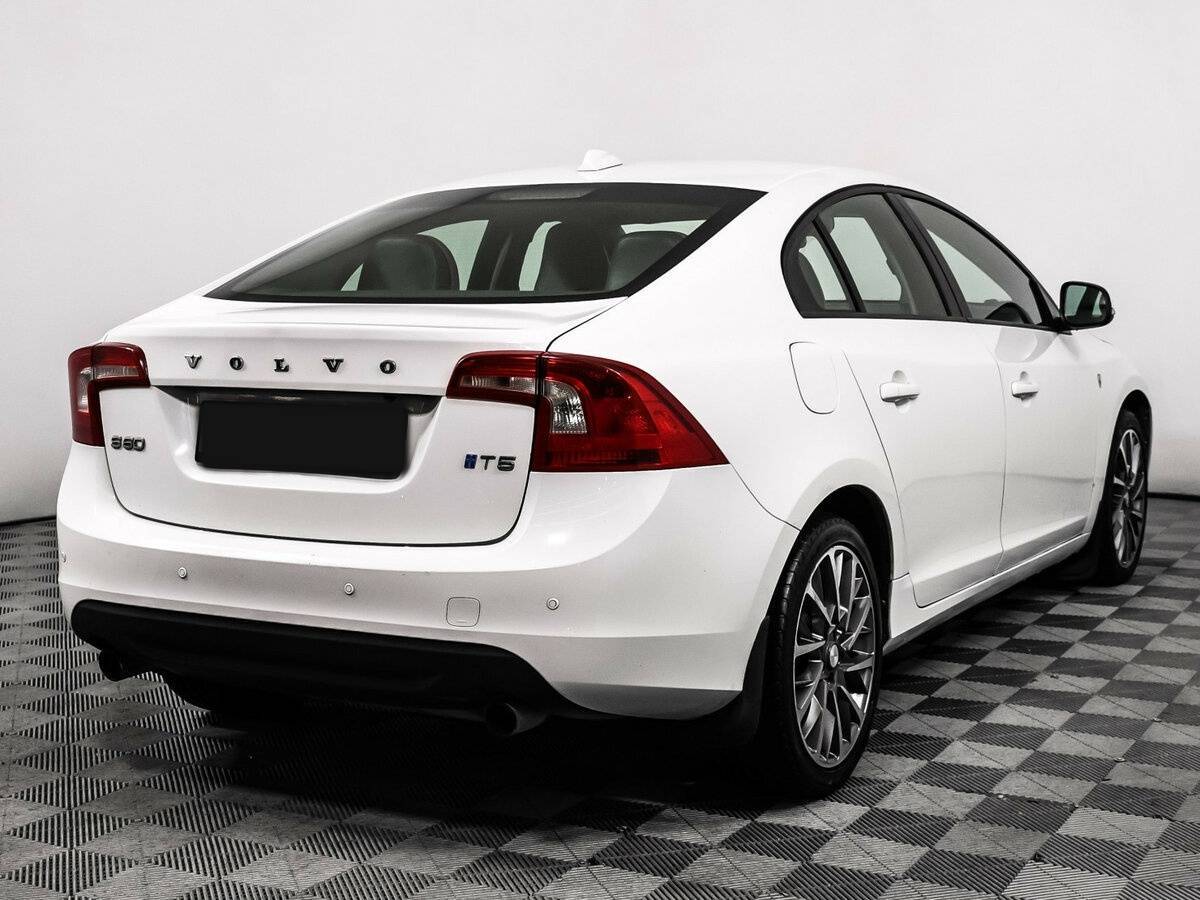 Купить Volvo S60 с пробегом. Фото: #4