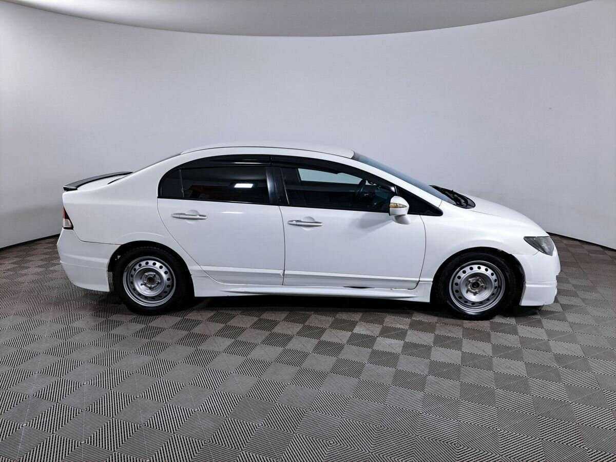 Купить Honda Civic с пробегом. Фото: #3
