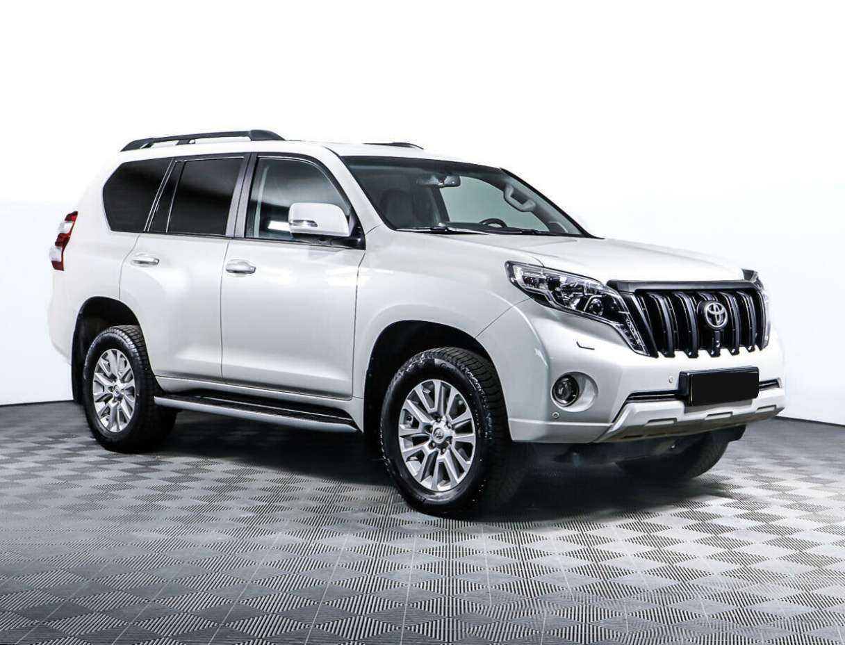 Купить Toyota Land Cruiser Prado с пробегом. Фото: #2