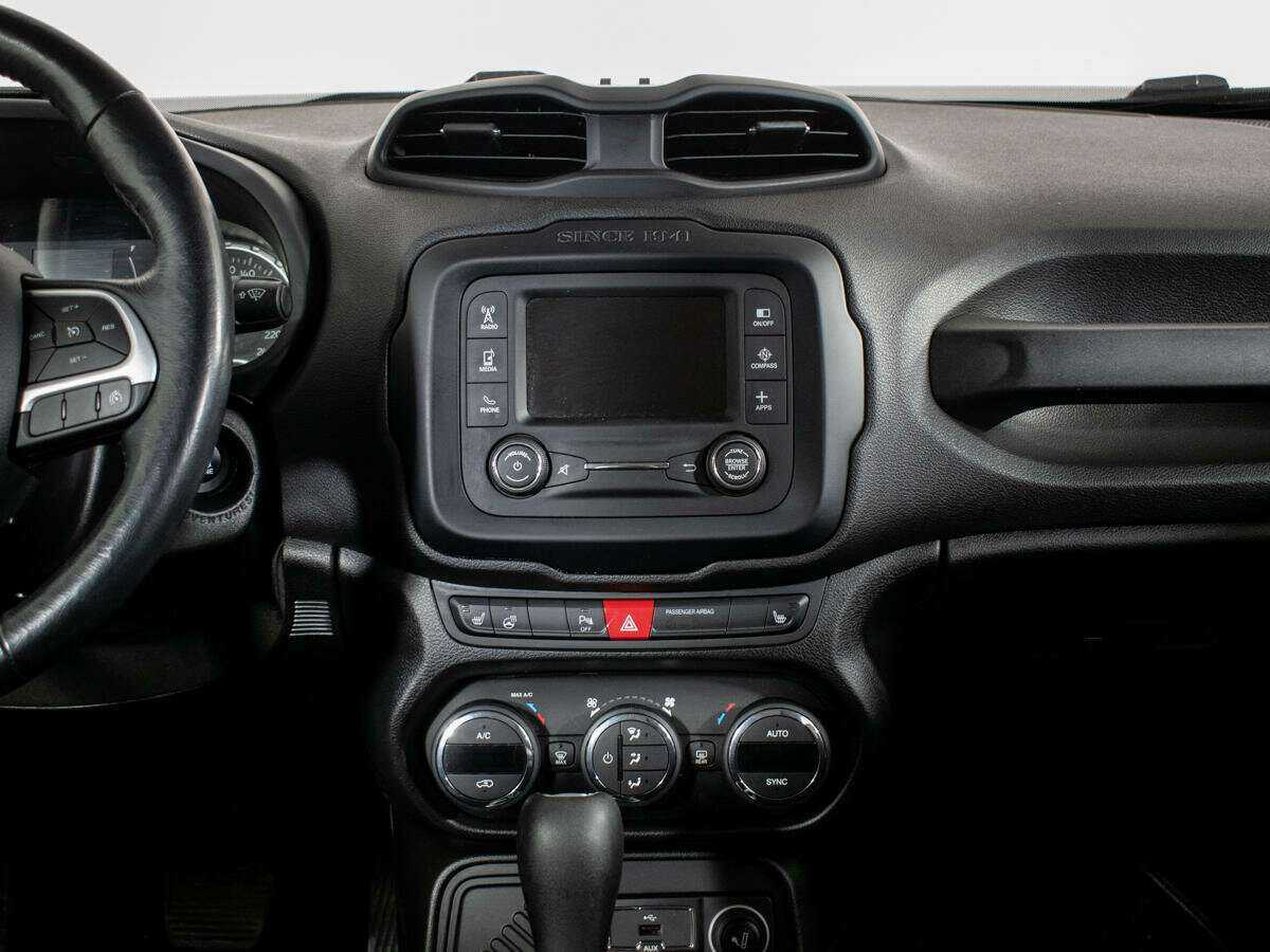 Купить Jeep Renegade с пробегом. Фото: #10