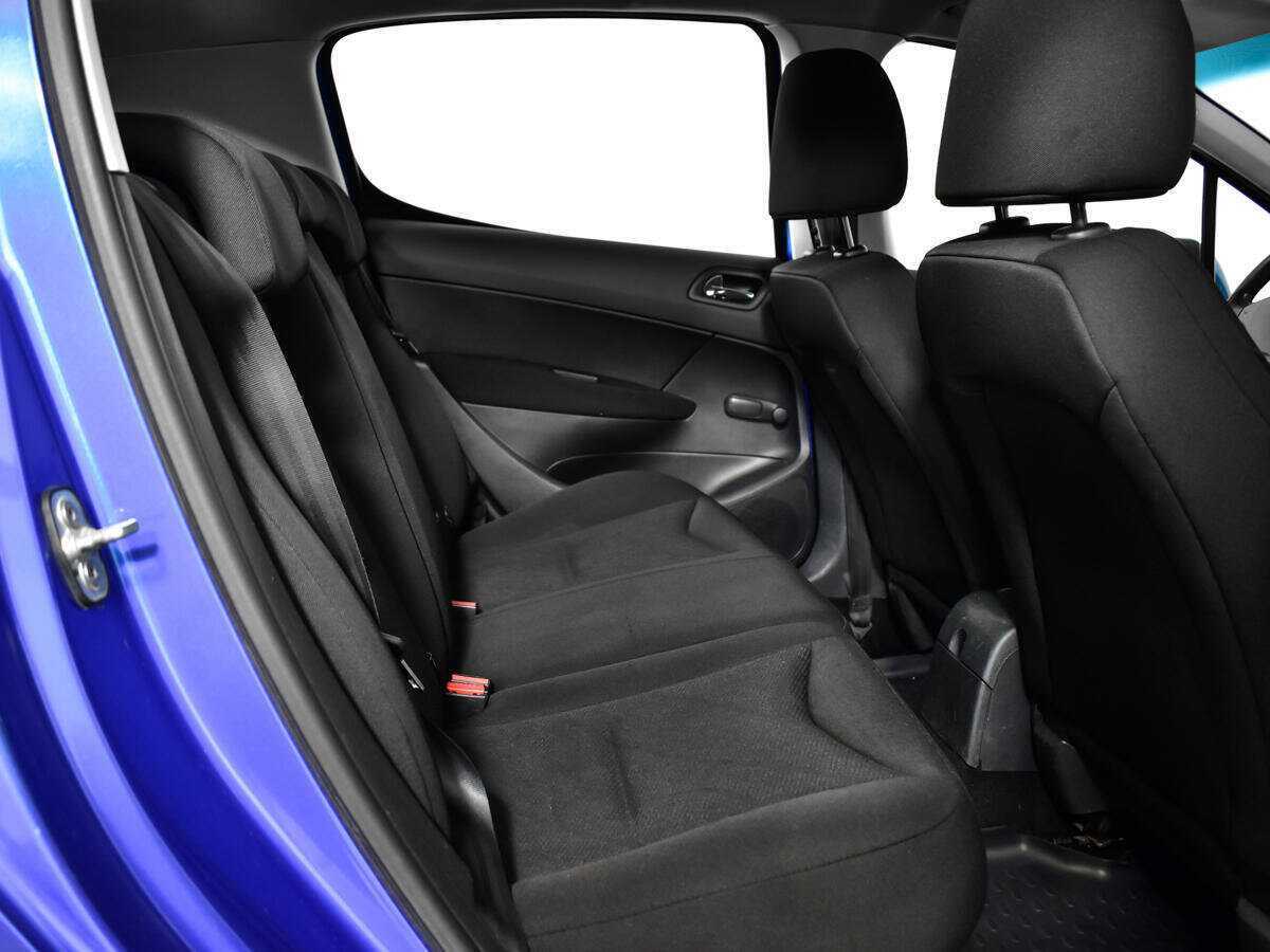 Купить Peugeot 308 с пробегом. Фото: #9