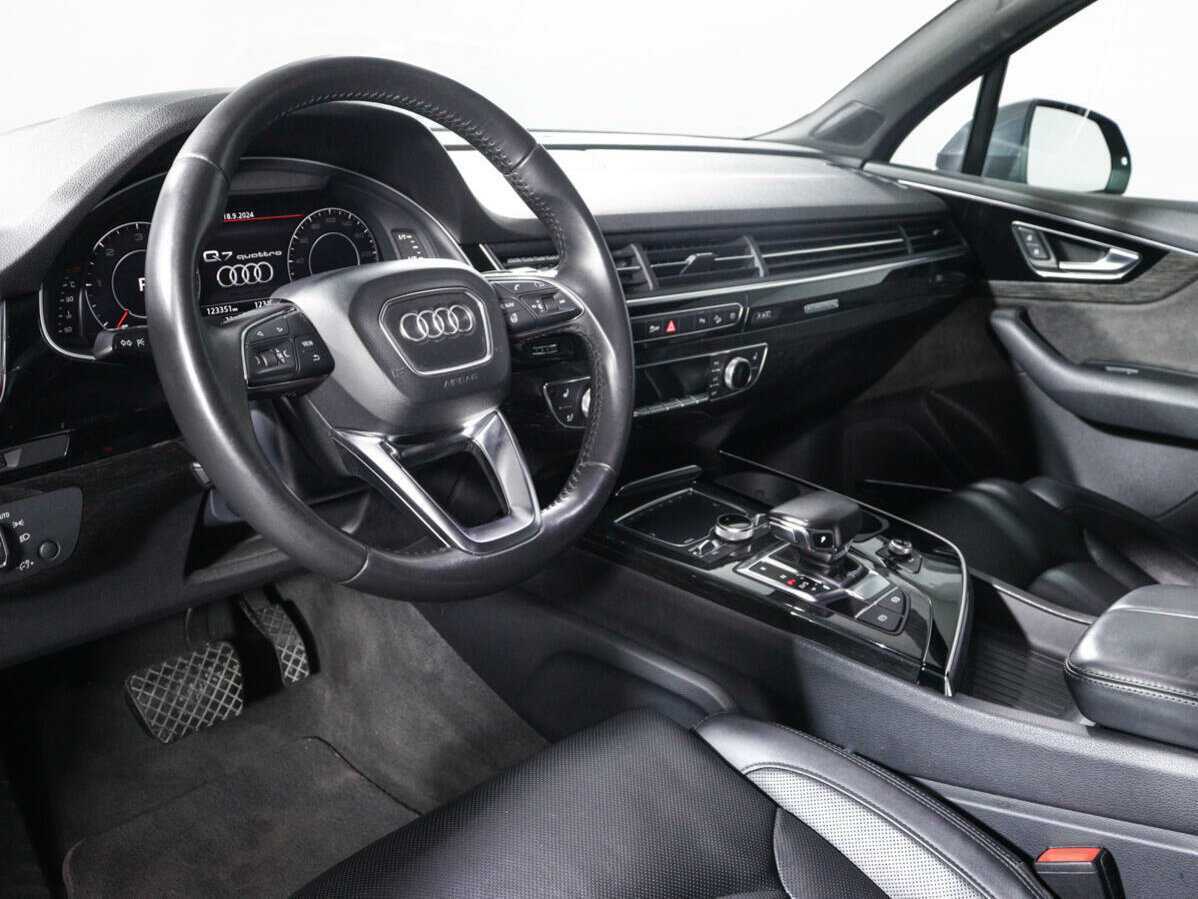 Купить Audi Q7 с пробегом. Фото: #10