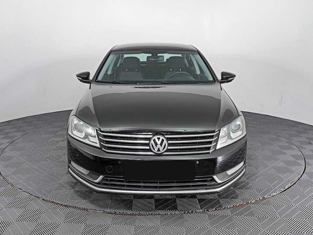 Купить Volkswagen Passat с пробегом. Фото: #1