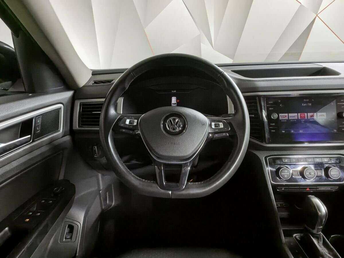 Купить Volkswagen Teramont с пробегом. Фото: #14